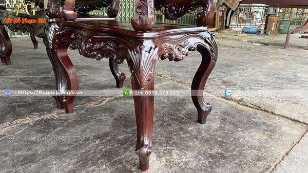 Bàn ghế louis làm đẹp cho mọi không gian